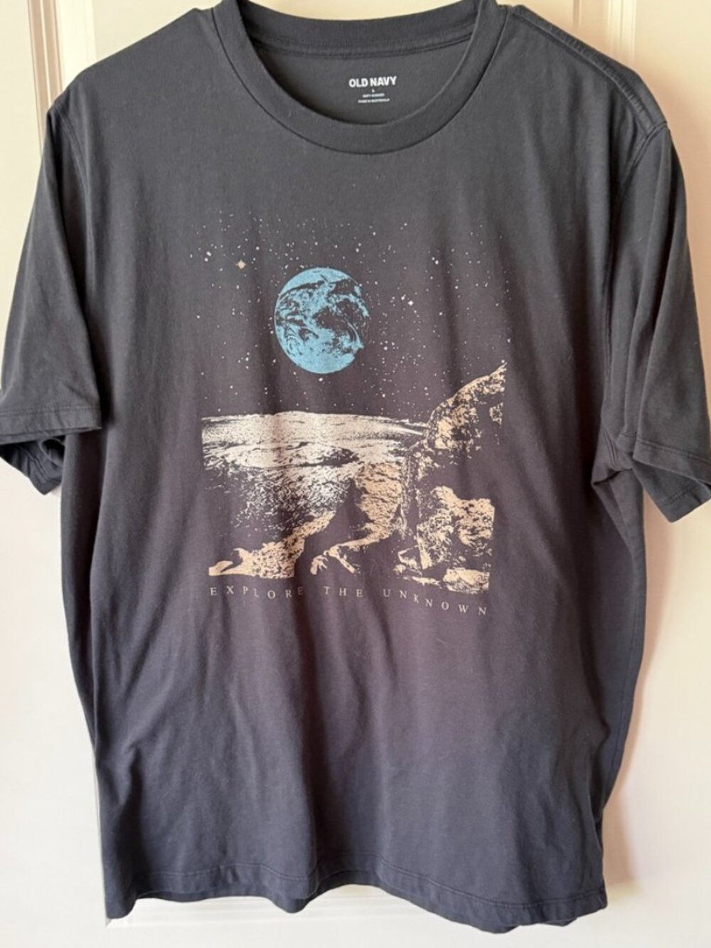 Old Navy Soft Washed Graphic T-Shirt size Large